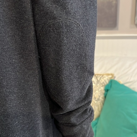 Lululemon - Picture 6 of 6